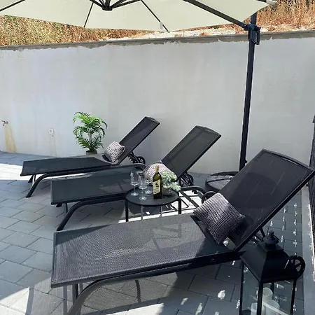 Betty'S Luxus Suite - 2 Pools Trogir Exterior foto