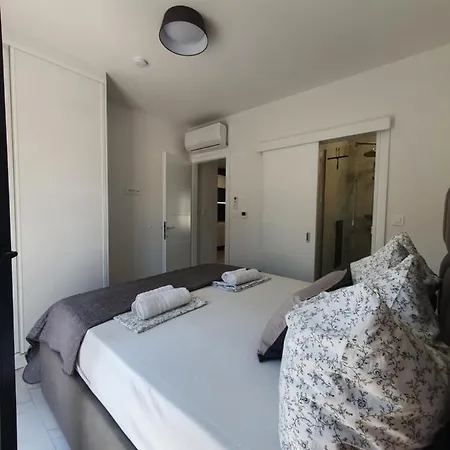 Betty'S Luxus Suite - 2 Pools Trogir Exterior foto