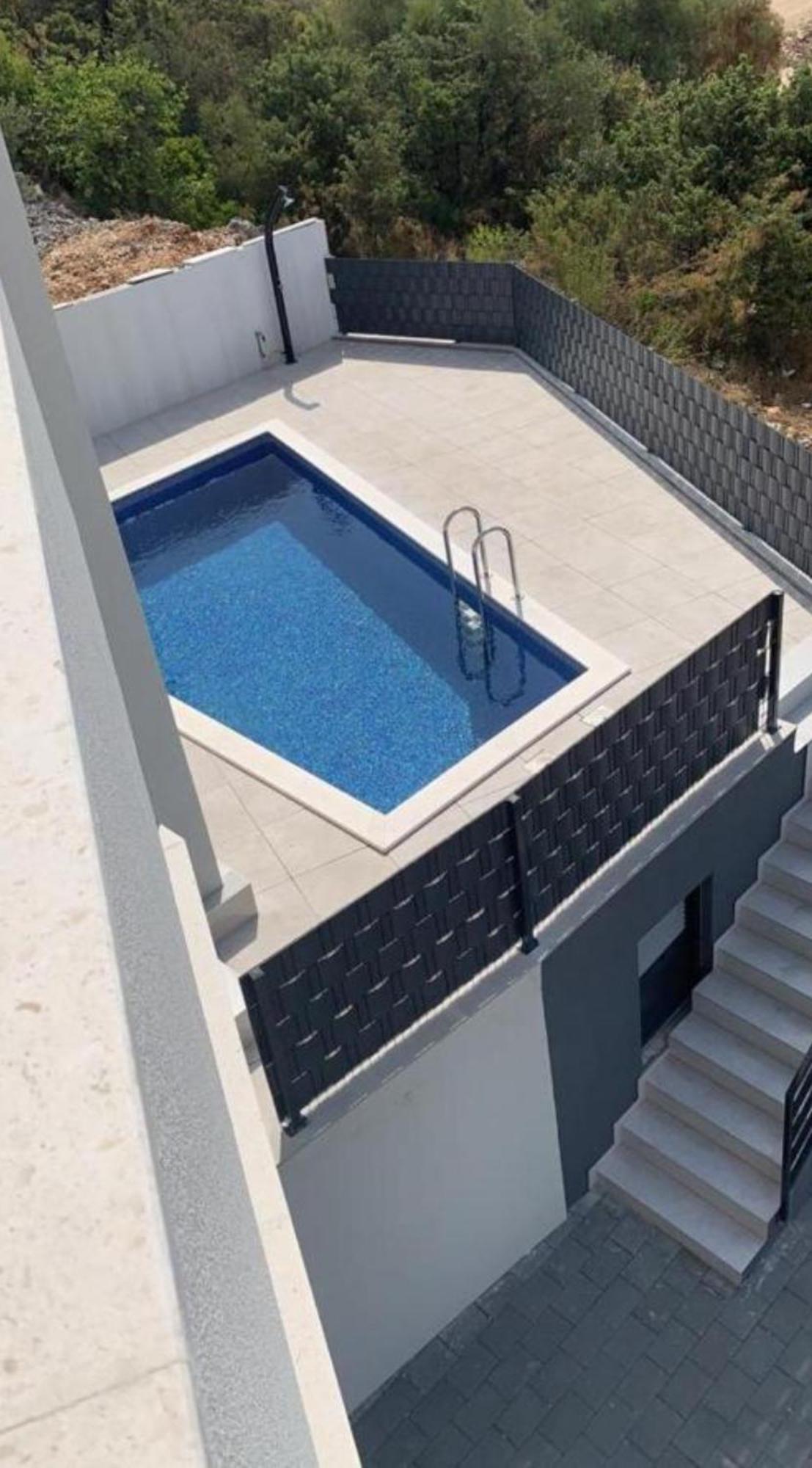 Betty's Luxus - 2 Pools Apartment *